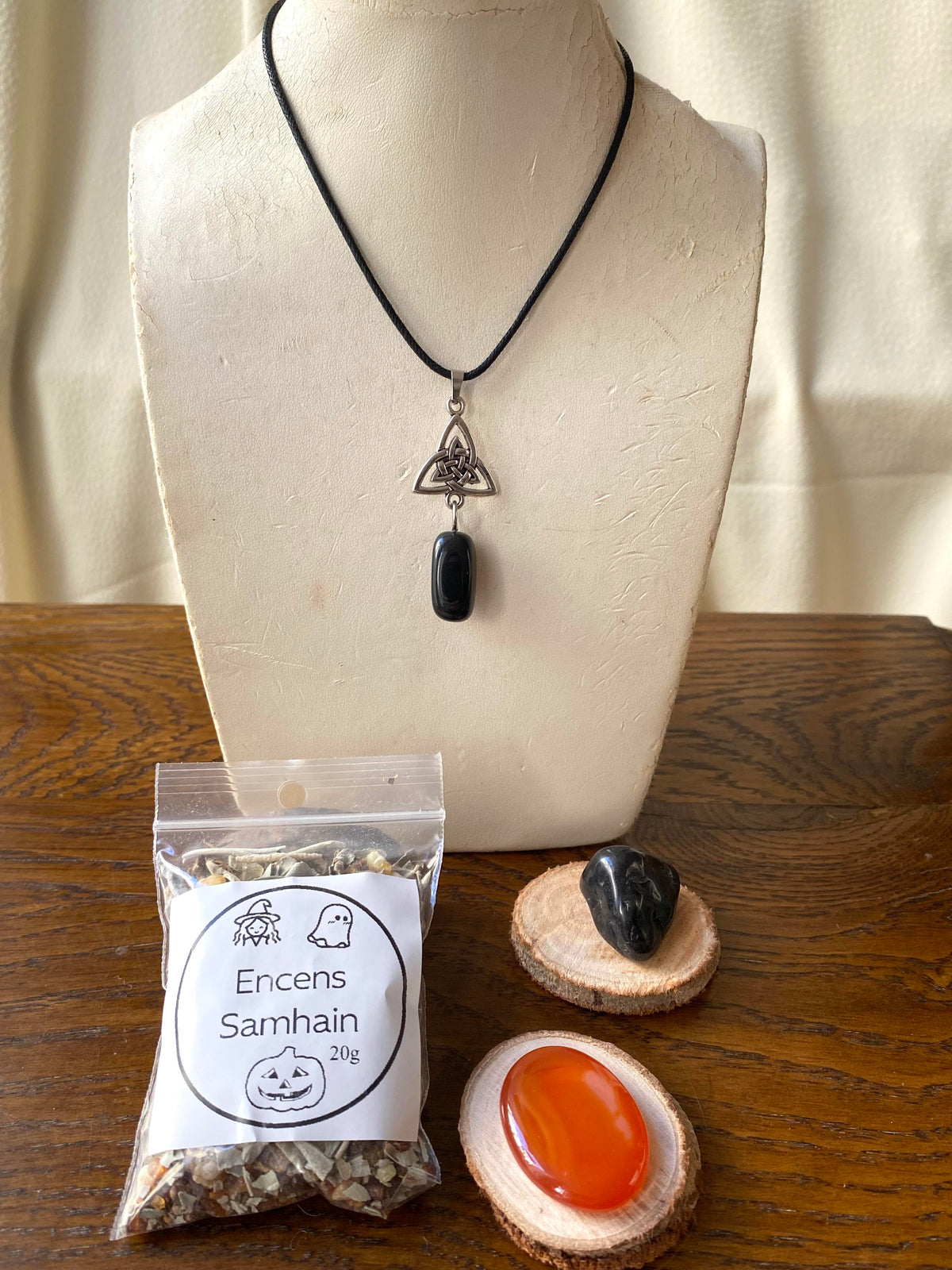 Kit Samhain