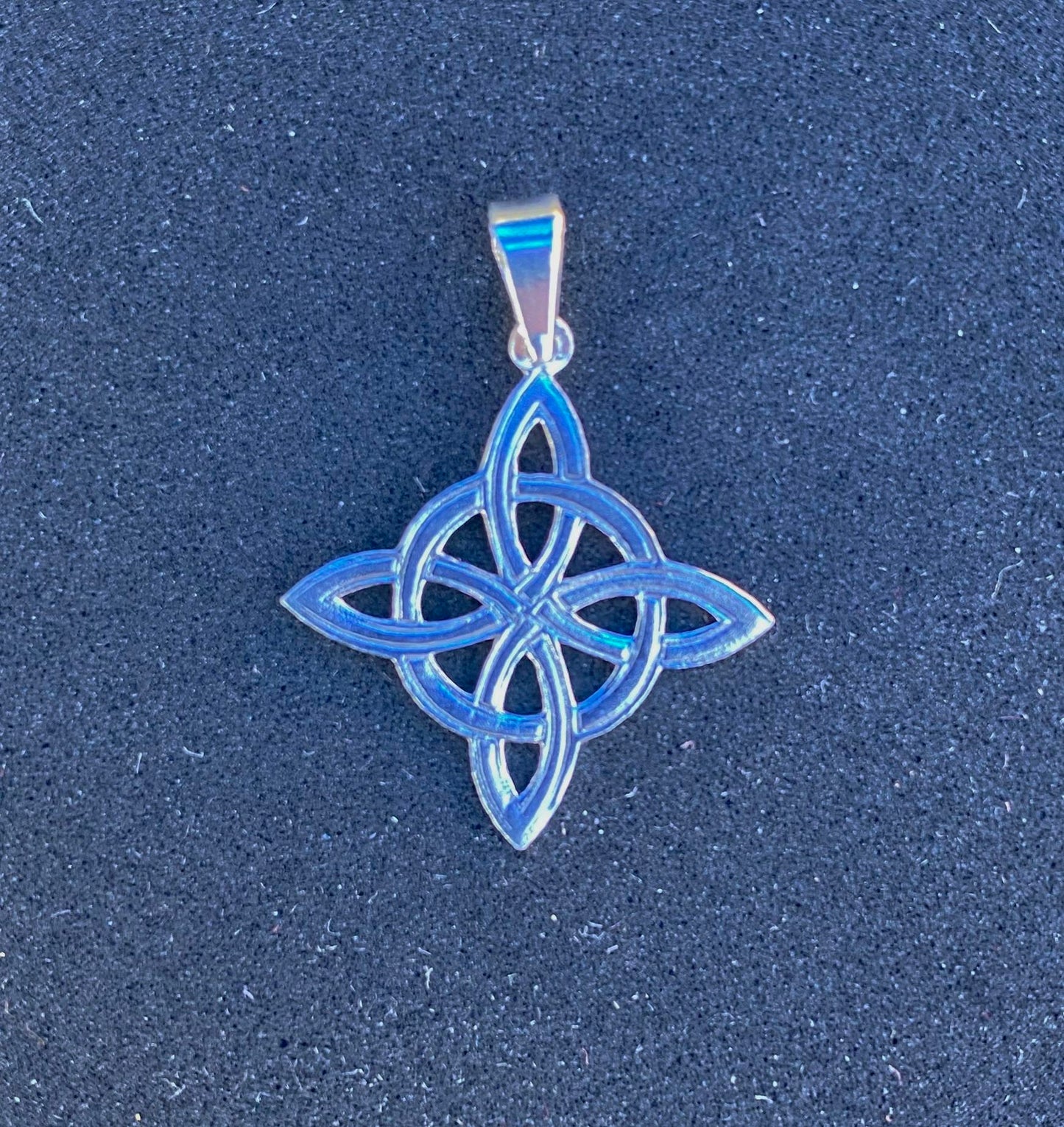 Pendentif Noeud de Sorcière en Argent 925