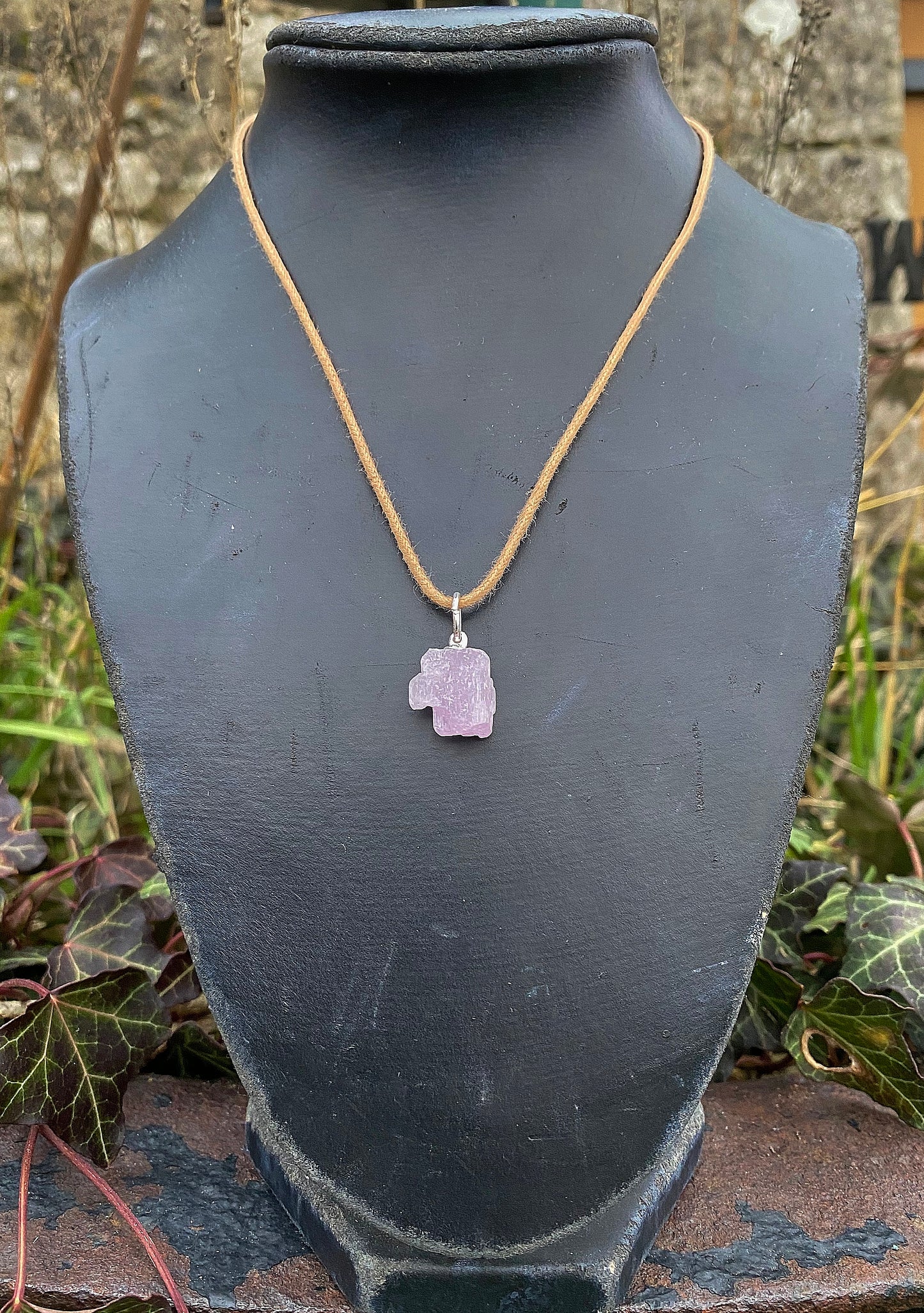 Pendentif Kunzite Brute