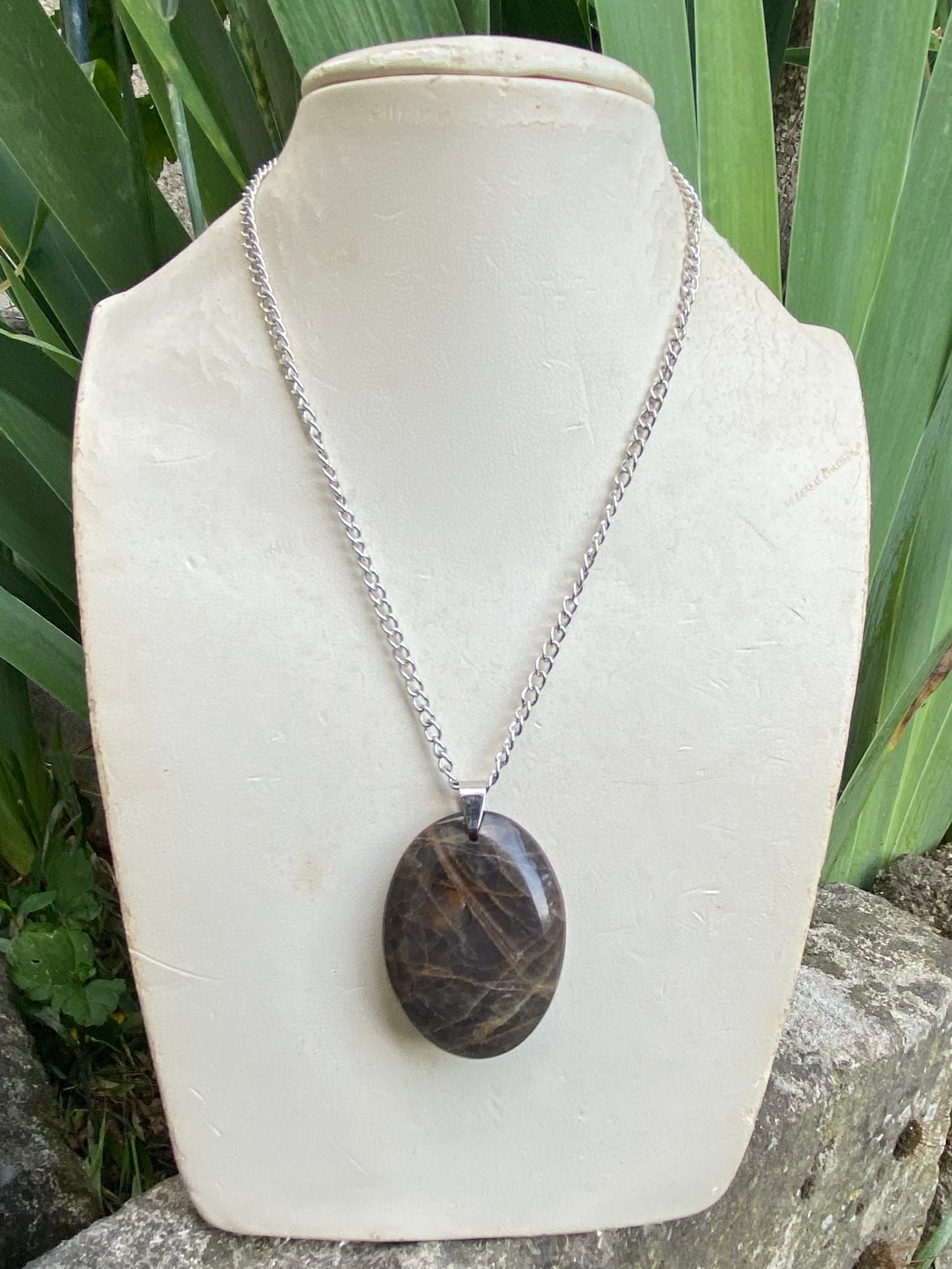 Pendentif Pierre de Lune Noire
