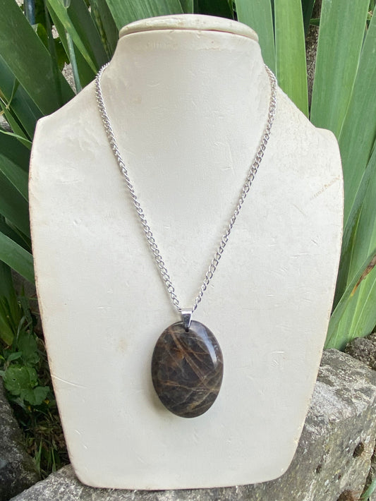 Pendentif Pierre de Lune Noire